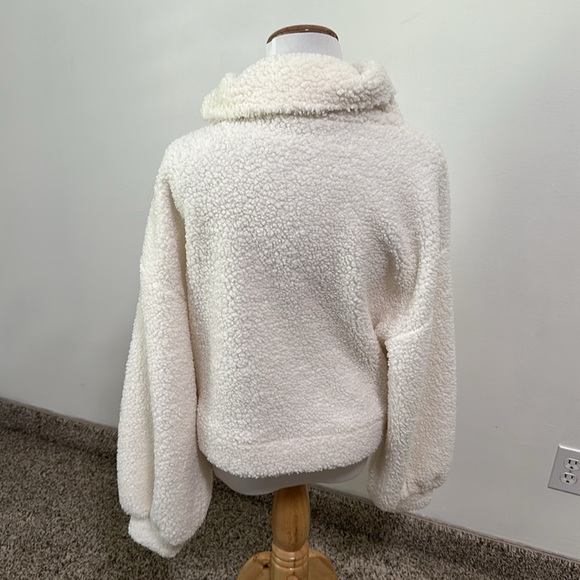 😊 Express Pullover Teddy Jacket - Picture 3 of 5